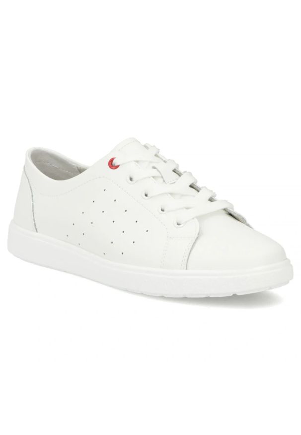 Skórzane półbuty damskie białe Filippo DP7556. Okazja: na co dzień. Kolor: biały. Materiał: skóra. Szerokość cholewki: normalna. Obcas: na platformie. Styl: casual, sportowy