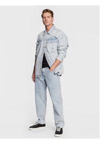 Calvin Klein Jeans Kurtka jeansowa J30J322383 Błękitny Oversize. Kolor: niebieski. Materiał: jeans, bawełna