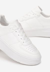 Born2be - Białe Sneakersy Aryasephona. Kolor: biały. Materiał: materiał, skóra ekologiczna. Obcas: na platformie #4