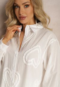 Renee - Biała Bawełniana Koszula z Haftowanymi Sercami Tesialla. Kolor: biały. Materiał: bawełna. Wzór: haft #3