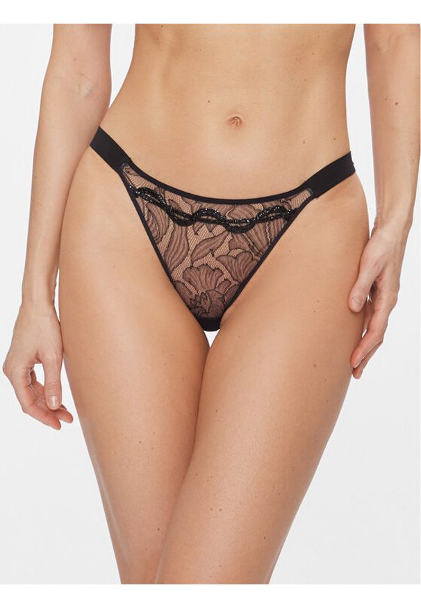 Chantelle X Figi klasyczne Xtravagant C06GA0 Czarny. Kolor: czarny. Materiał: syntetyk