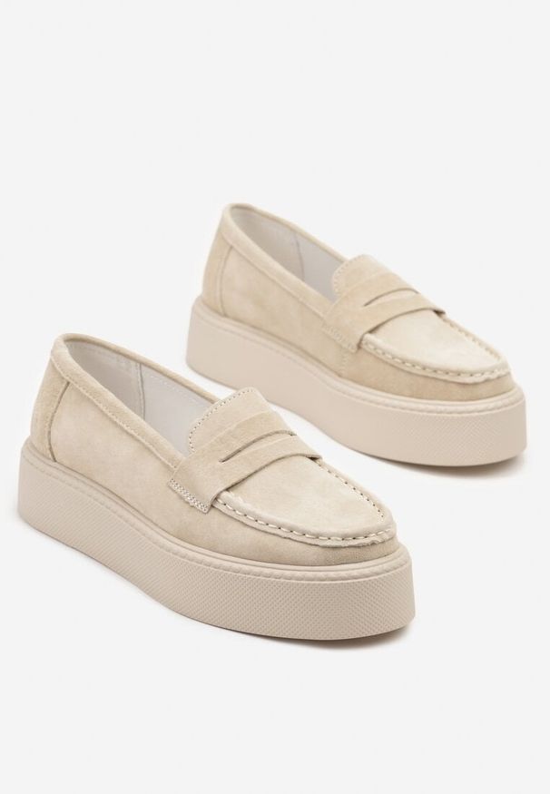 Renee - Beżowe Mokasyny Skórzane na Platformie w Stylu Półbutów Sadawene. Okazja: na co dzień. Kolor: beżowy. Materiał: skóra. Obcas: na platformie. Styl: casual, klasyczny