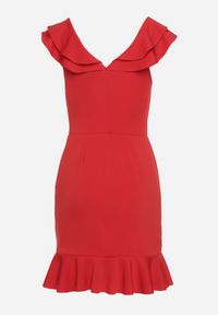 Born2be - Czerwona Kopertowa Sukienka z Falbankami i Dekoltem w Serek Dlina. Okazja: na co dzień. Typ kołnierza: kołnierz z falbankami, dekolt w serek. Kolor: czerwony. Długość rękawa: krótki rękaw. Wzór: aplikacja. Typ sukienki: kopertowe. Styl: casual, elegancki #6