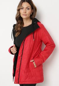 Born2be - Czarno-Czerwona Dwustronna Kurtka Parka z Odpinanym Kapturem Ściągana Sznurkiem Camaria. Okazja: na spacer. Kolor: czarny. Materiał: jeans #3