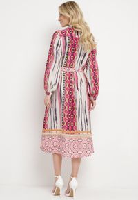Born2be - Fuksjowo-Beżowa Sukienka Koszulowa z Mozaikowym Wzorem i Wiązanym Paskiem Lilimea. Kolor: różowy. Materiał: tkanina. Typ sukienki: koszulowe #3
