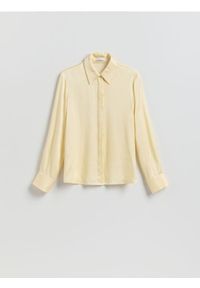 Reserved - Satynowa koszula z wiskozy - jasnożółty. Kolor: żółty. Materiał: satyna, wiskoza