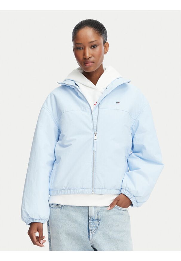 Tommy Jeans Kurtka przejściowa DW0DW22908 Niebieski jasny Regular Fit. Kolor: niebieski. Materiał: syntetyk