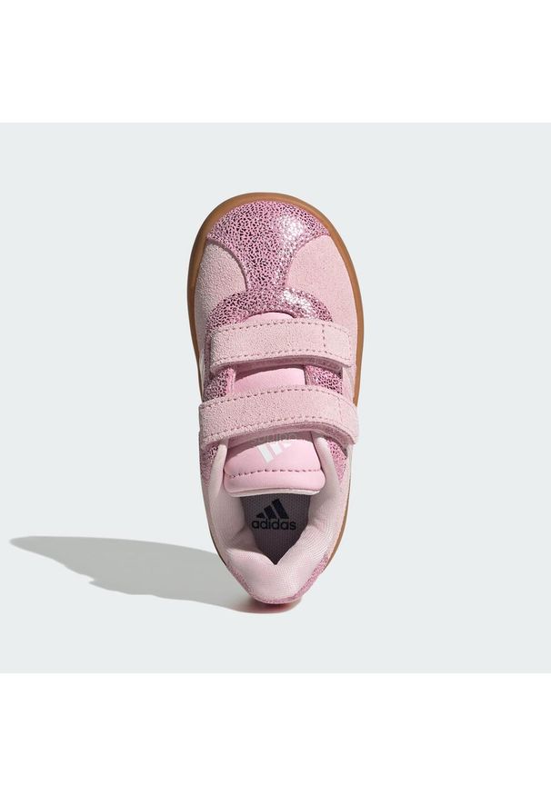 Adidas - Buty dla dzieci VL Court 3.0. Zapięcie: pasek. Kolor: wielokolorowy, różowy, brązowy. Sport: tenis