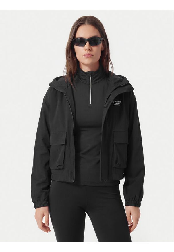 Reebok Kurtka przejściowa Agata RK25681CCW Czarny Regular Fit. Kolor: czarny. Materiał: syntetyk