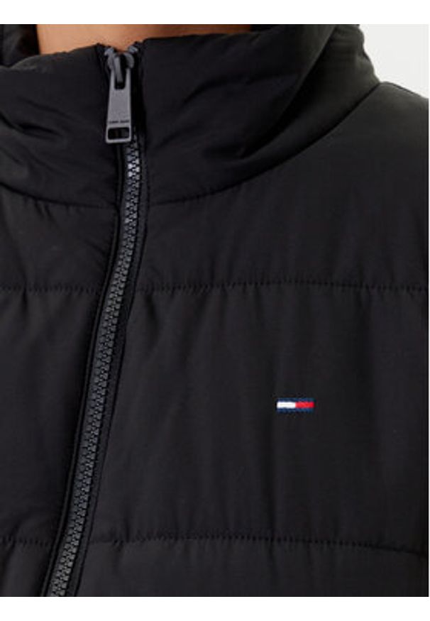Tommy Jeans Kurtka przejściowa DW0DW20958 Czarny Regular Fit. Kolor: czarny. Materiał: syntetyk