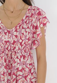 Born2be - Różowa Rozkloszowana Sukienka Maxi z Wiskozy w Kwiaty Bathan. Typ kołnierza: kołnierz z falbankami. Kolor: różowy. Materiał: wiskoza. Wzór: kwiaty. Długość: maxi #3