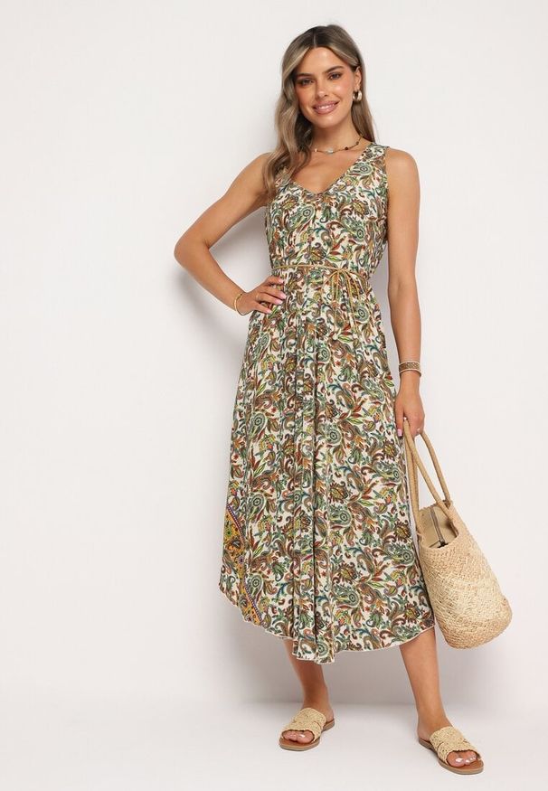 Born2be - Zielono-Beżowa Rozkloszowana Wiskozowa Sukienka Bez Rękawów Eladea. Okazja: na co dzień. Kolor: zielony. Materiał: wiskoza. Długość rękawa: bez rękawów. Typ sukienki: proste. Styl: casual, klasyczny, elegancki