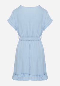 Born2be - Jasnoniebieska Rozkloszowana Sukienka Ozdobiona Falbanami i Paskiem Zivene. Okazja: na imprezę. Kolor: niebieski. Wzór: aplikacja. Sezon: wiosna, lato. Styl: elegancki #2