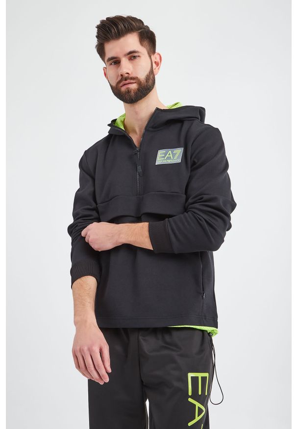 EA7 Emporio Armani - Bluza EA7 EMPORIO ARMANI. Typ kołnierza: kaptur. Wzór: nadruk, aplikacja