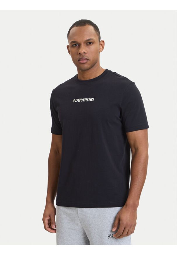 Napapijri T-Shirt S-Flint NP0A4FZZ Czarny Regular Fit. Kolor: czarny. Materiał: bawełna