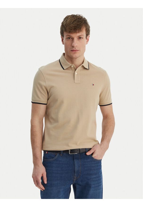 TOMMY HILFIGER - Tommy Hilfiger Polo Pique MW0MW42749 Beżowy Regular Fit. Typ kołnierza: polo. Kolor: beżowy. Materiał: bawełna