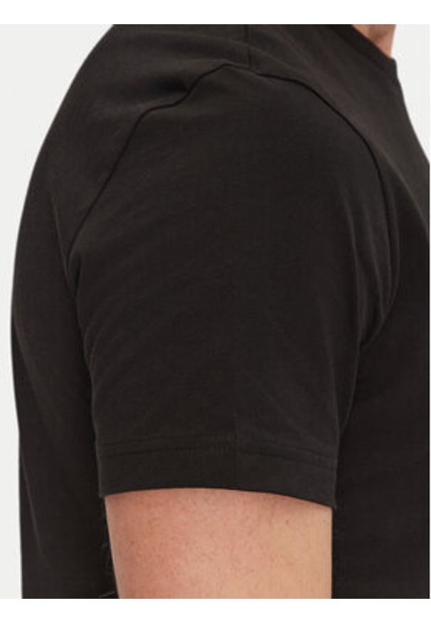 Calvin Klein T-Shirt Editorial Logo K10K114172 Czarny Regular Fit. Kolor: czarny. Materiał: bawełna