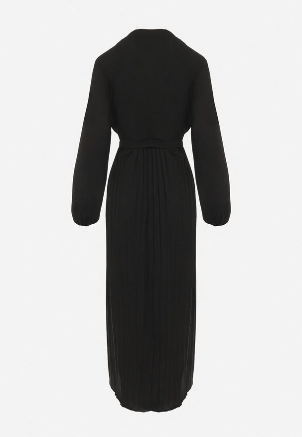 Born2be - Czarna Rozkloszowana Sukienka Maxi z Plisowanym Dołem i Wiązanym Paskiem Nollira. Kolor: czarny. Materiał: materiał. Długość rękawa: długi rękaw. Typ sukienki: plisowane. Styl: elegancki. Długość: maxi