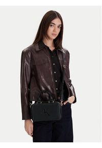 Calvin Klein Torebka Bold Ck Bauletto Crossbody LV04F3411G Czarny. Kolor: czarny. Materiał: skórzane #4