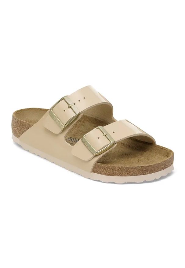 Birkenstock - BIRKENSTOCK Arizona BF Patent Sand Klapki damskie. Okazja: na co dzień, na plażę. Kolor: beżowy. Materiał: materiał. Wzór: paski. Sezon: lato. Styl: elegancki, casual
