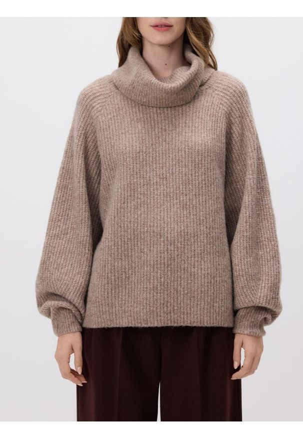 Reserved - Sweter z wełną - brązowy. Kolor: brązowy. Materiał: wełna