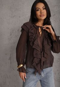 Renee - Brązowa Bluzka z Lyocellem w Stylu Boho z Wiązaniem pod Szyją i Falbanami Tasimi. Okazja: na co dzień. Kolor: brązowy. Materiał: jeans. Styl: boho #6
