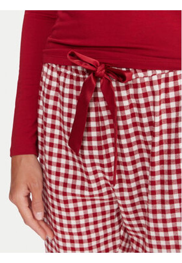 Hunkemöller Piżama 302780 Czerwony Regular Fit. Kolor: czerwony. Materiał: wiskoza