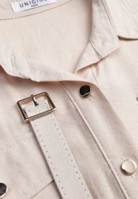 Born2be - Beżowa Wiskozowa Sukienka Koszulowa z Paskiem Andranassa. Okazja: na co dzień. Kolor: beżowy. Materiał: wiskoza. Wzór: aplikacja. Typ sukienki: koszulowe. Styl: casual, elegancki #4