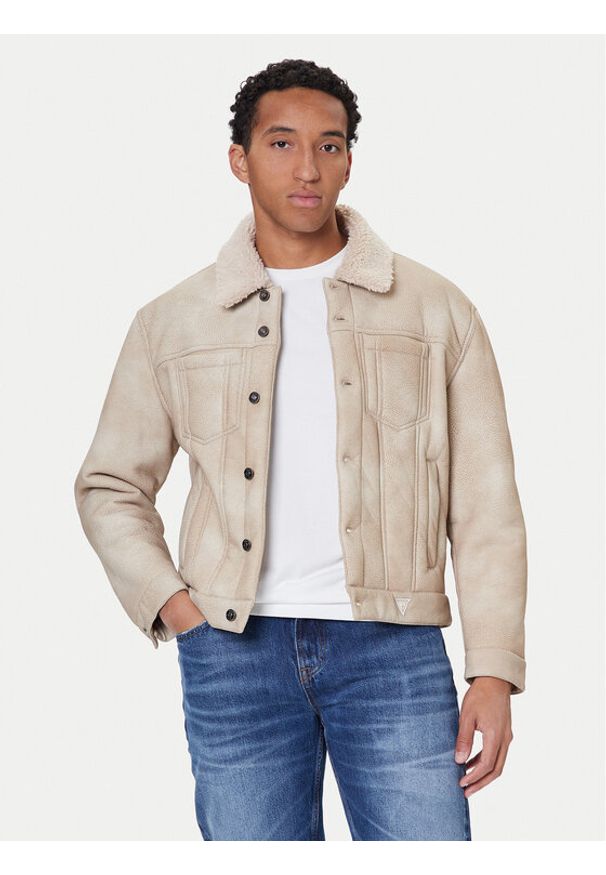 Guess Kurtka z imitacji skóry M5BL0I W2500 Beżowy Regular Fit. Kolor: beżowy. Materiał: skóra