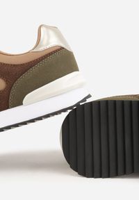 Born2be - Brązowe Casualowe Buty Sportowe Typu Sneakersy Glorelle. Okazja: na co dzień. Zapięcie: sznurówki. Kolor: brązowy. Materiał: jeans #5