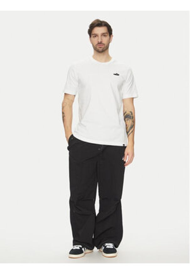 Adidas - adidas T-Shirt Lounge Slide Graphic JJ4002 Biały Regular Fit. Kolor: biały. Materiał: bawełna