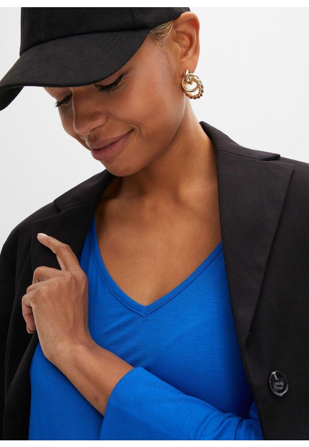 bonprix - Bluzka oversize z lejącej wiskozy. Kolor: niebieski. Materiał: wiskoza