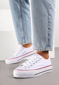 Born2be - Biało-Czerwone Trampki Vices na Grubszej Podeszwie pod Kostkę Tilomea. Okazja: na co dzień. Zapięcie: sznurówki. Kolor: biały. Materiał: jeans. Styl: casual #4