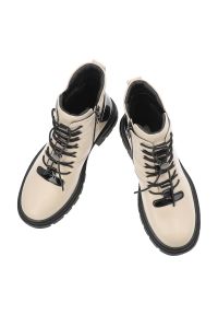 Beżowe Botki Artiker Wygodne Obuwie Damskie. Zapięcie: sznurówki. Kolor: beżowy. Materiał: materiał #7