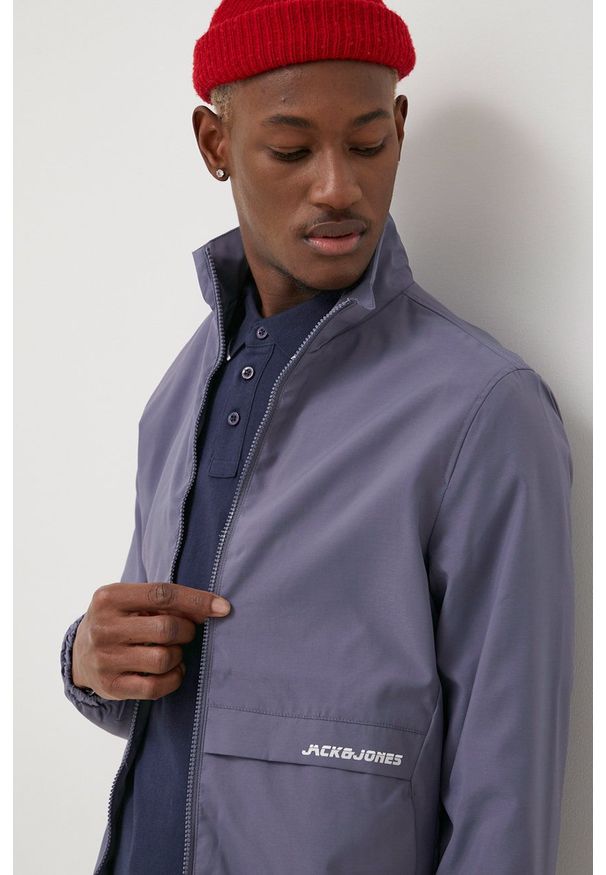 Jack & Jones kurtka męska przejściowa. Okazja: na co dzień. Kolor: niebieski. Materiał: poliester. Styl: casual