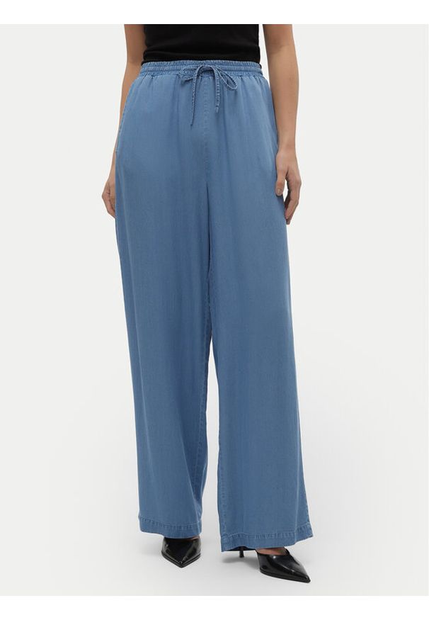 Vero Moda Spodnie materiałowe Bree 10304898 Niebieski Loose Fit. Kolor: niebieski. Materiał: lyocell