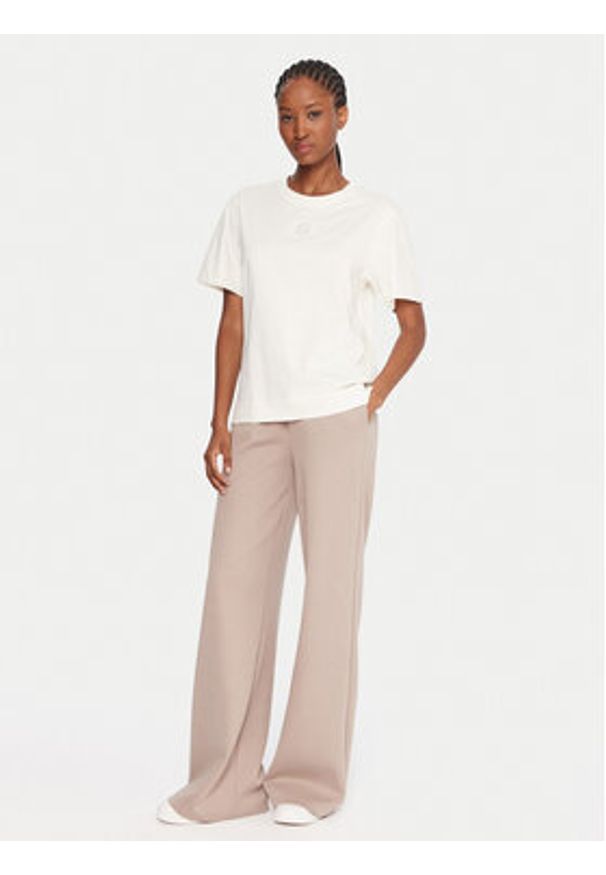 BOSS T-Shirt Elpha 50551443 Beżowy Regular Fit. Kolor: beżowy. Materiał: bawełna