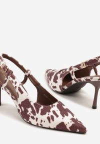 Renee - Brązowo-Białe Sandały Vices na Szpilce Slingback Raleira. Okazja: na co dzień, na imprezę, na spacer. Nosek buta: szpiczasty. Zapięcie: sprzączka. Kolor: brązowy. Materiał: lakier, jeans. Obcas: na szpilce. Styl: klasyczny, casual. Wysokość obcasa: średni #3