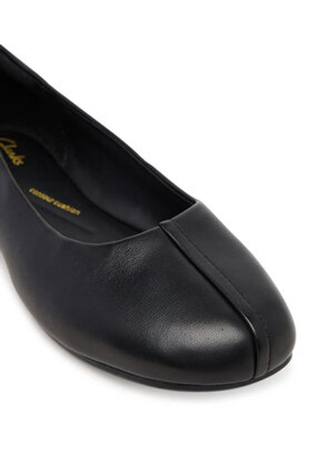 Clarks Baleriny Livia Lily 26183054 Czarny. Kolor: czarny. Materiał: skóra