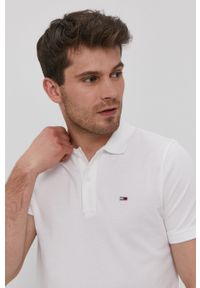 Tommy Jeans - Polo. Typ kołnierza: polo. Kolor: biały. Materiał: dzianina. Wzór: gładki #5