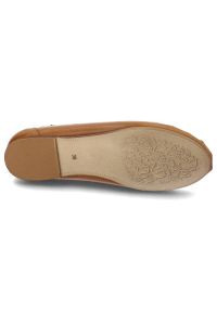 Brązowe Półbuty Armodo Wygodne Obuwie Damskie. Okazja: do pracy, na co dzień, na spotkanie biznesowe. Kolor: brązowy. Materiał: skóra. Wzór: gładki. Obcas: na obcasie. Styl: casual, klasyczny, biznesowy. Wysokość obcasa: niski #3