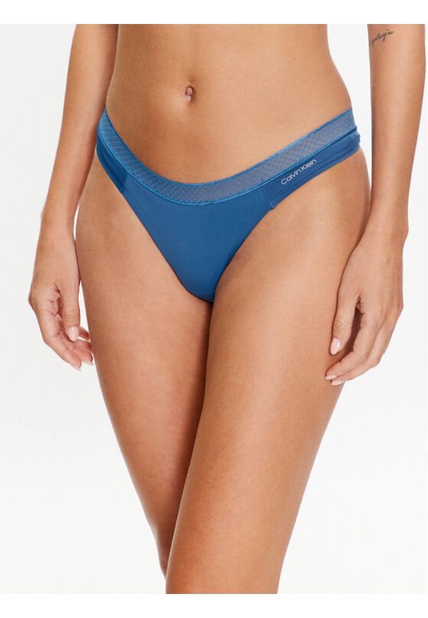 Calvin Klein Underwear Stringi 000QF6307E Niebieski. Kolor: niebieski. Materiał: syntetyk