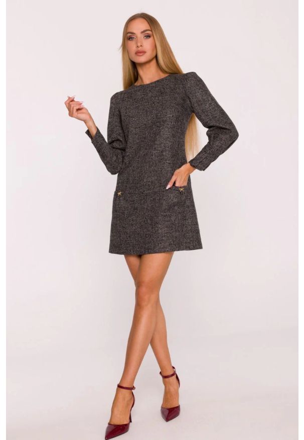 MOE - Elegancka sukienka tweedowa trapezowa mini czarna. Kolor: czarny, różowy, szary. Typ sukienki: trapezowe. Styl: elegancki. Długość: mini
