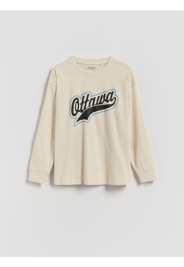 Reserved - Bawełniany longsleeve - kremowy. Kolor: kremowy. Materiał: bawełna. Długość rękawa: długi rękaw