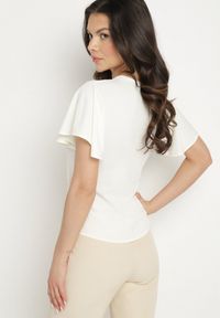 Born2be - Beżowa Bluzka z Szerokimi Rękawami Sunevia. Okazja: na co dzień. Typ kołnierza: dekolt w kształcie V. Kolor: beżowy. Materiał: jeans. Styl: elegancki, casual #3