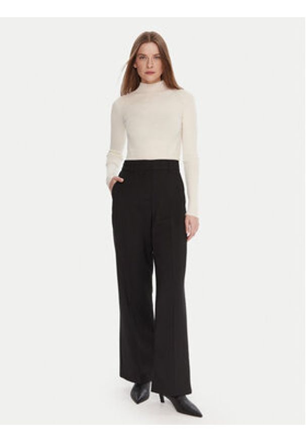 TwinSet - TWINSET Sweter 252TT3111 Écru Slim Fit. Materiał: wełna