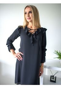 Sukienka Model Paloma Black - Jersa. Długość rękawa: długi rękaw