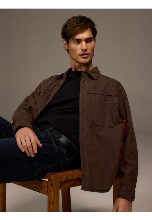 Reserved - Bawełniana koszula regular fit - dark grey jeans. Materiał: bawełna, jeans