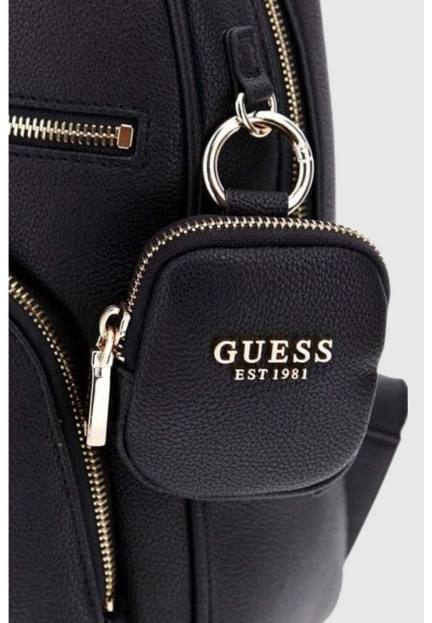 Guess - GUESS Czarny plecak damski Power Play. Kolor: czarny. Materiał: skóra ekologiczna