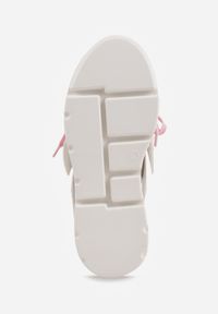 Renee - Biało-Różowe Sneakersy Vices na Płaskiej Podeszwie z Geometryczną Aplikacją Nelenith. Okazja: na co dzień. Kolor: biały. Materiał: jeans. Wzór: geometria, aplikacja. Obcas: na płaskiej podeszwie #10